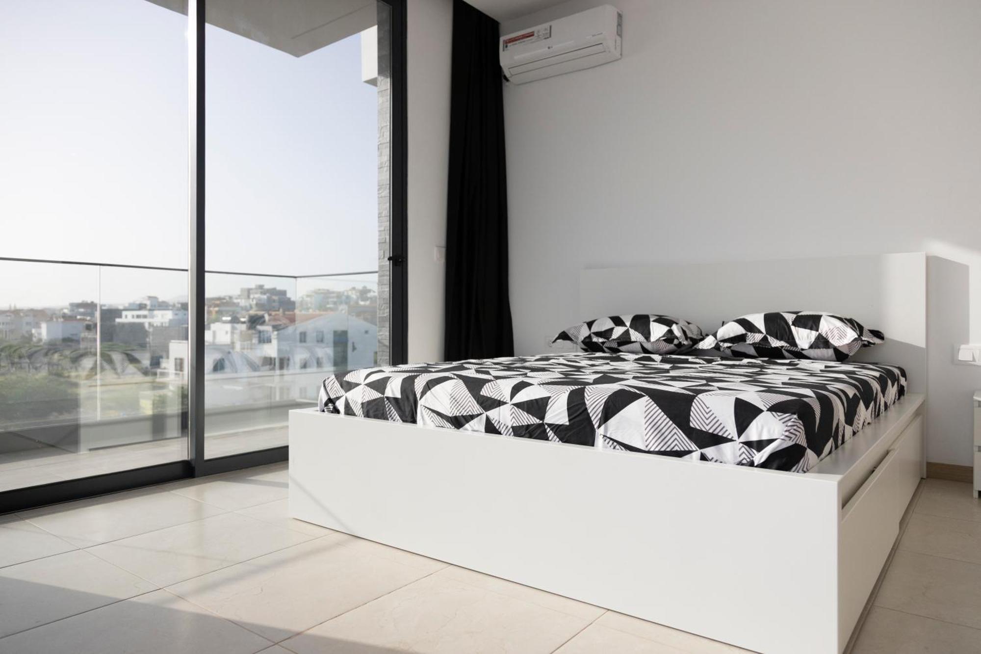 3 Bdr Aprt, Amazing Seaview, Rooftop Pool - Lcgr Прая Екстер'єр фото
